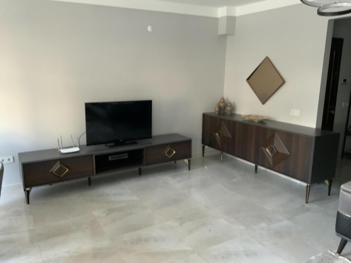 Luxury Z-Apart Family Homes 2 Bedrooms Wifi Near Metro Zeytinburnu 伊斯坦布尔 外观 照片